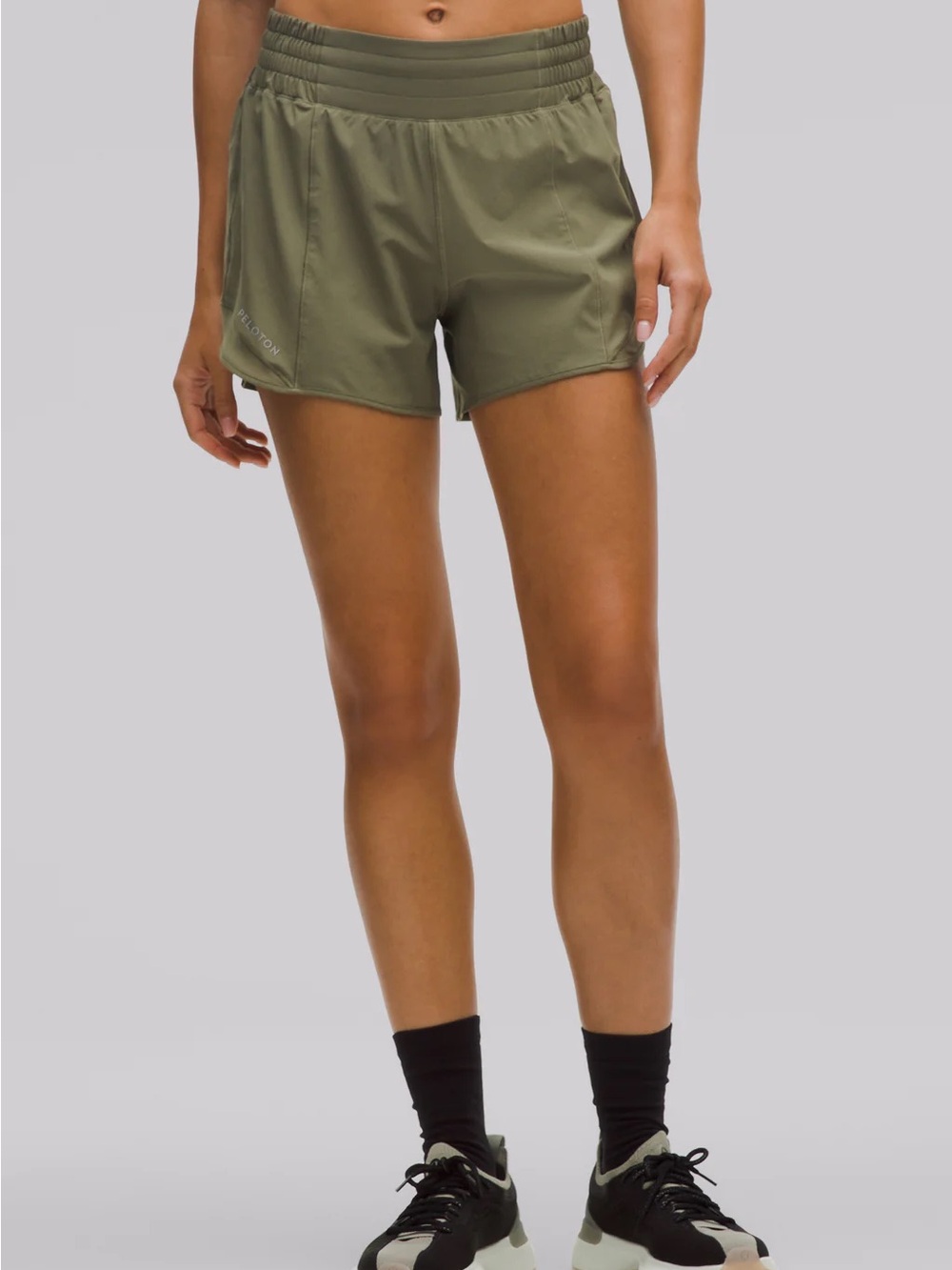 Peloton x Lululemon - Hotty Hot High-Rise shorts 4”